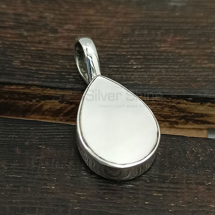 Mother Of Pearl Gemstone Pendant In Sterling Silver 925NSP08
