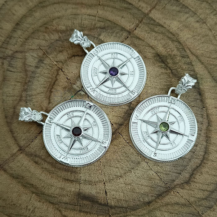 Sterling Silver Compass Pendant In Faceted Gemstone 925NSP25_1